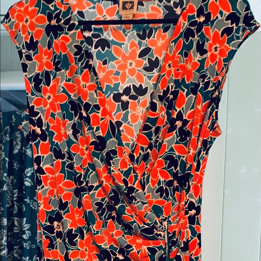 Gorgeous Anne Klein dress never worn